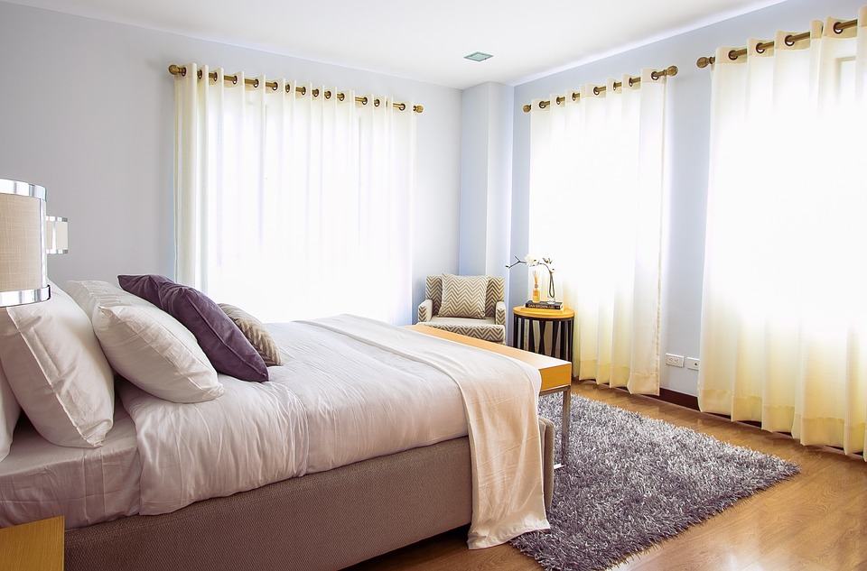 6 Flooring Ideas To Makeover Your Bedroom