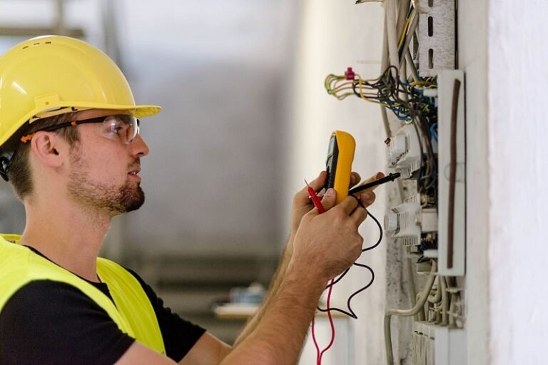 The Importance of Hiring Experienced Electricians Home Zenith