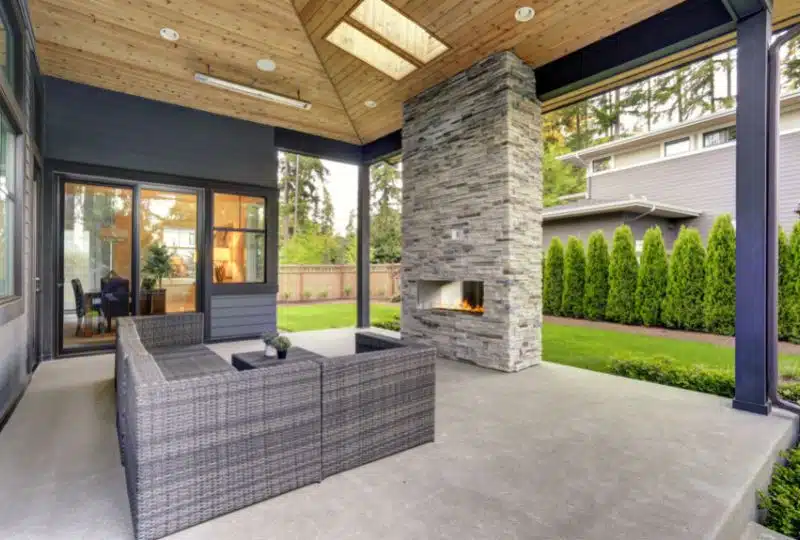 3 Splendid Benefits of Adding a Concrete Patio to Your Custom Home