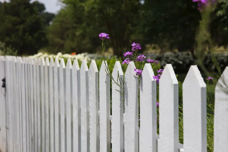 Best Tips for Adding a Fence to Your Property