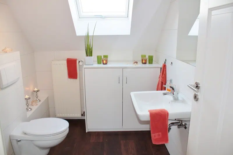 3 Ways to Make Your Bathroom Feel Warmer this Winter